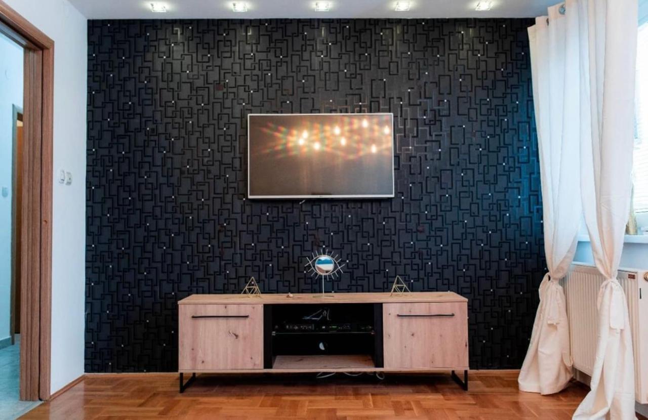 Lux Stan Na Dan Pozarevac Apartment Екстериор снимка